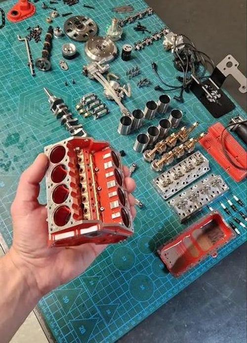 Kit de modelo de motor V8 de gasolina